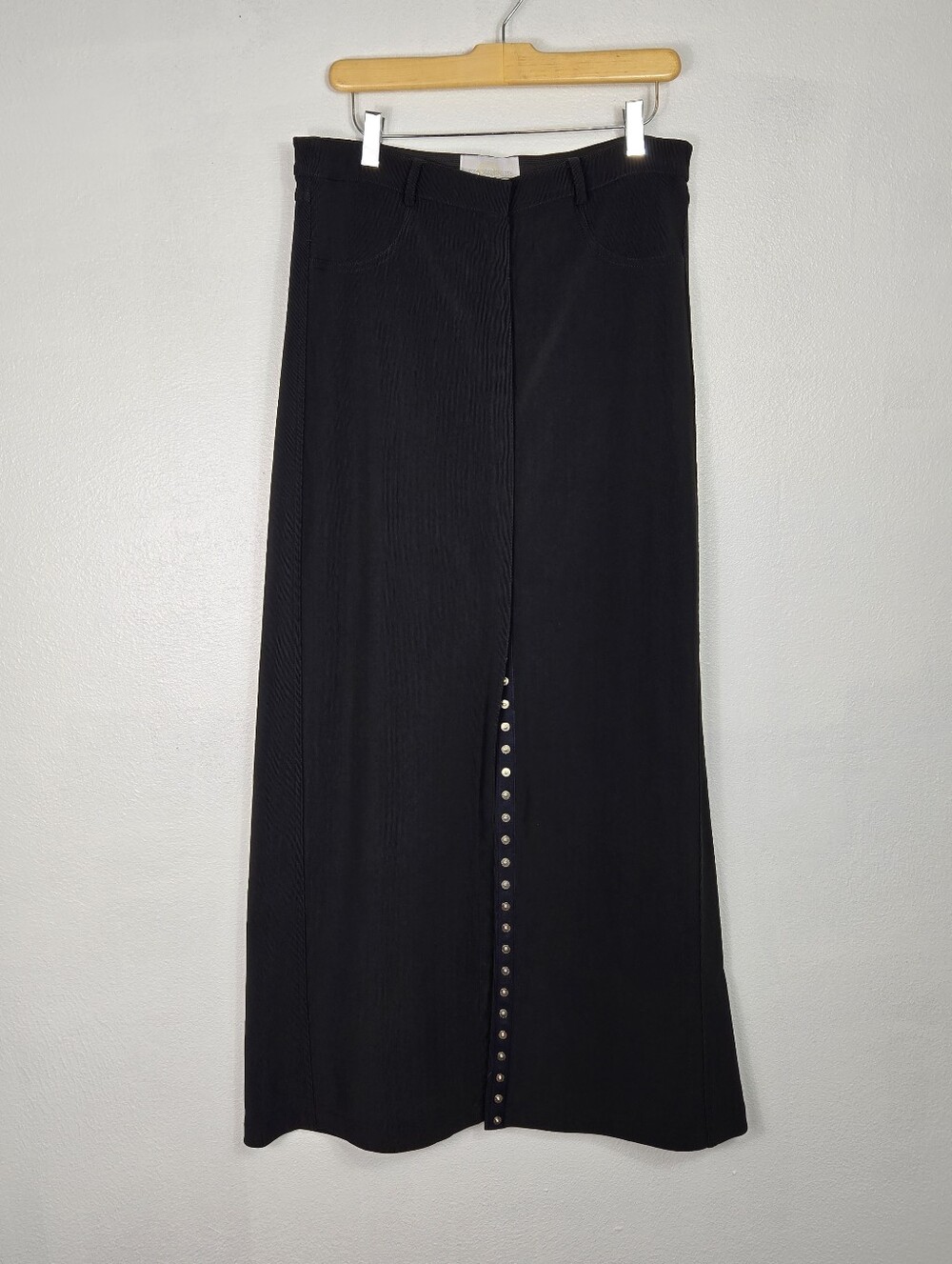 Equestrian Designs Black Maxi Skirt Stretchy Snap Front Ribbed Size Large Vintag